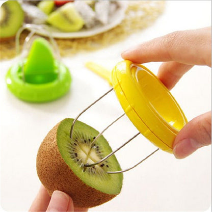 Kiwi cutter and peeler tool